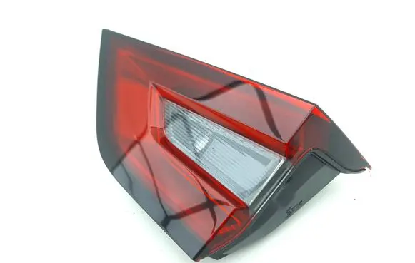 Nissan Juke II F16 Tailgate rear/tail lights