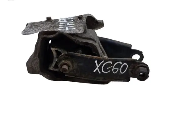 Volvo XC60 Engine mount bracket 6G926B082AB 30671219