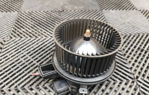 Audi Q5 SQ5 FY Heater fan/blower C24245107