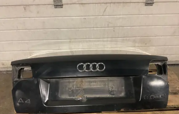 Audi A4 S4 B7 8E 8H Tailgate/trunk/boot lid 
