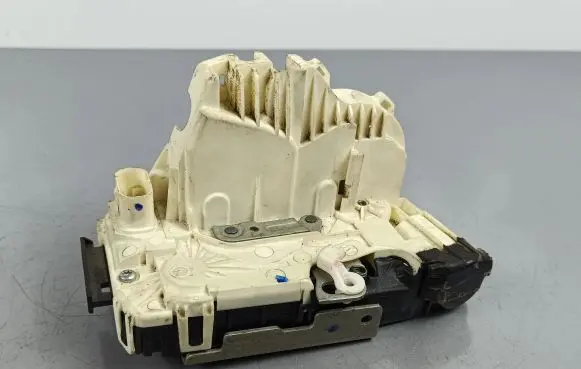 Jeep Grand Cherokee Front door lock P04589700AH
