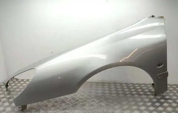 Peugeot 607 Fender
