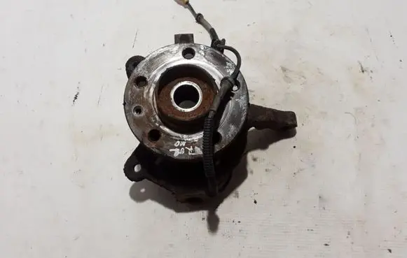 Renault Trafic II (X83) Front wheel hub 8200224358