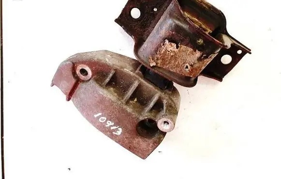 Renault Scenic II - Grand scenic II Engine mount bracket 8200168002