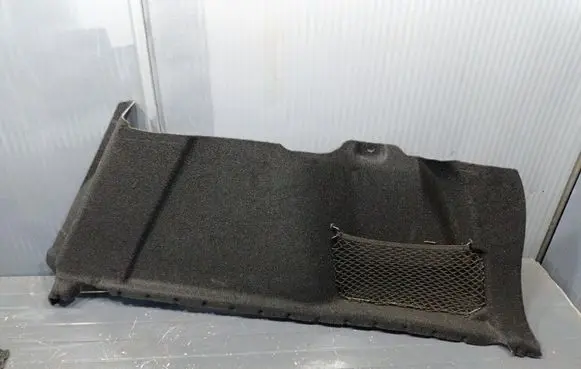 Bedford Astra Tailgate/trunk side cover trim 