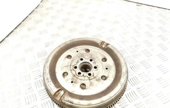 Skoda Octavia Mk3 (5E) Flywheel 04L105266B