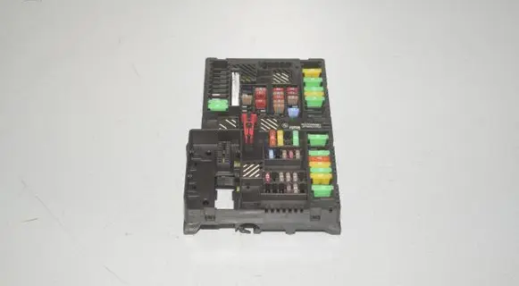 BMW 5 G30 G31 Fuse module 6837092 61146837092