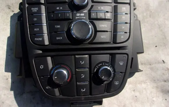 Opel Astra J Audio system kit 13337218