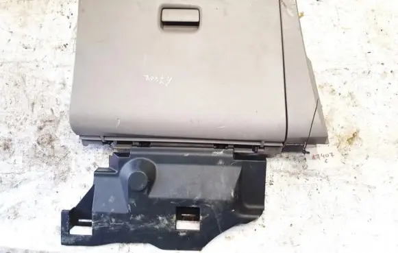 Nissan Almera Tino Glove box 68108bu200 681084u200