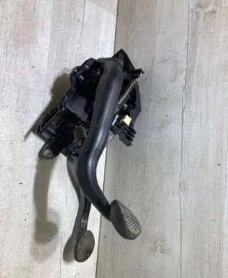 Mini Clubman F54 Pedal assembly 6870827