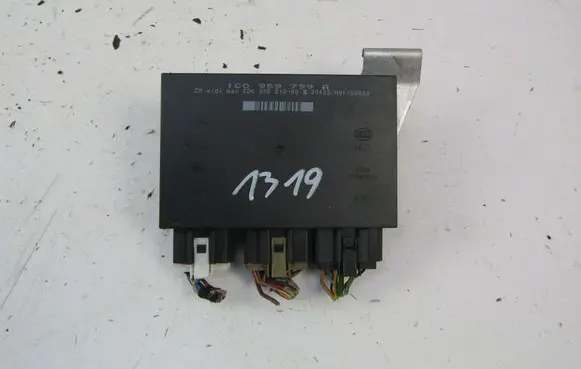 Skoda Octavia Mk2 (1Z) Central body control module 1C0959799A