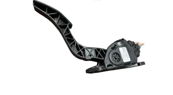 Suzuki Grand Vitara II Accelerator throttle pedal I590065J02 6PV00907400
