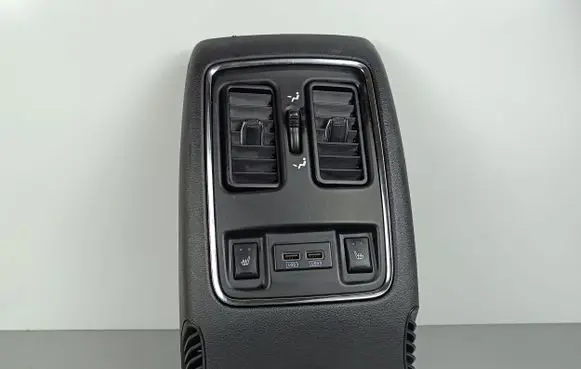 Jeep Grand Cherokee Rear air vent grill 
