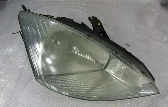 Ford Focus Headlight/headlamp 