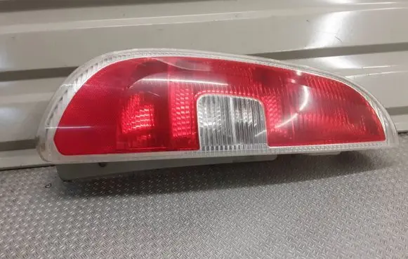 Rear/tail lights