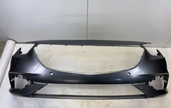 Opel Insignia B Front bumper 13491134 Z1670