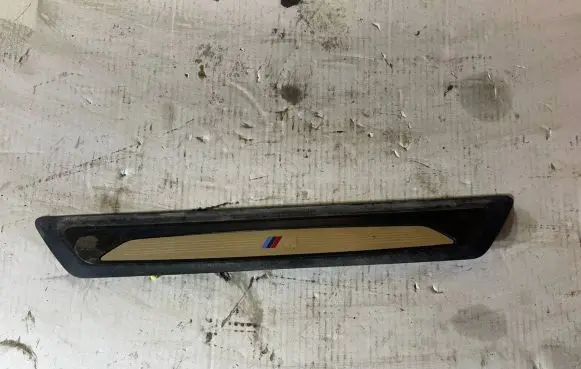 BMW 4 F36 Gran coupe Front sill trim cover 8051037