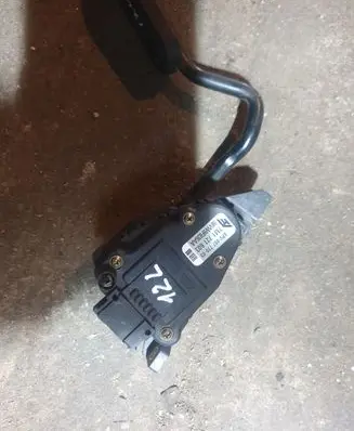 Ford Galaxy Accelerator throttle pedal 7M1721603