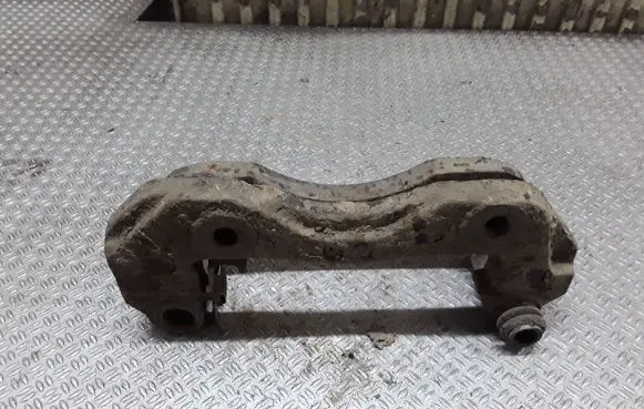 Mitsubishi Pajero Front Brake Caliper Pad/Carrier 