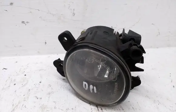 Mercedes-Benz CLS C219 Front fog light A2518200856