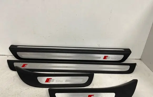 Audi Q5 SQ5 sill trim set (inner) 8R0853373A 8R0853375