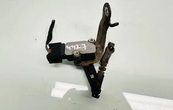 BMW X5 F15 Front height sensor lever 6867646 001002000