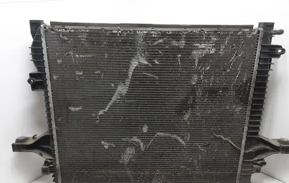 Volvo XC90 Coolant radiator 31305170