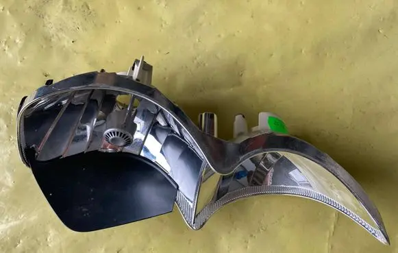 Mercedes-Benz C W205 Headlight part 1305323800
