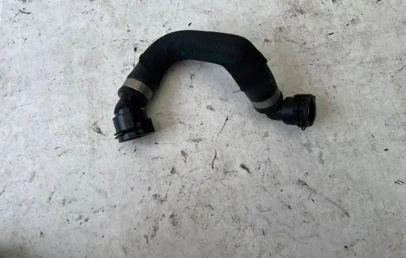BMW 7 G11 G12 Engine coolant pipe/hose 8571599