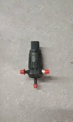 Skoda Citigo Windscreen/windshield washer pump 1K6955651