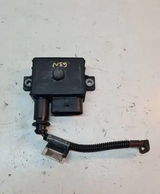 BMW 5 E60 E61 Glow plug pre-heat relay 7786821 0522120 0001579974