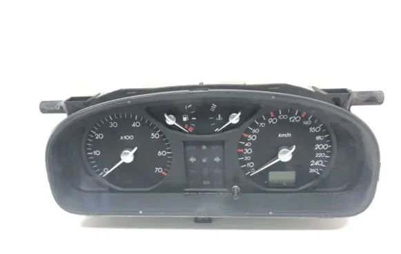 Renault Laguna II Speedometer (instrument cluster) 8200218861