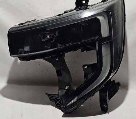 Renault Master III Headlight/headlamp 260609073R