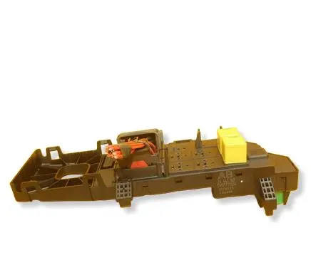 Opel Vectra C Relay mounting block 24443147 518777024