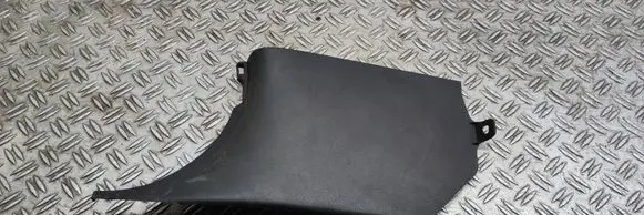 Foot area side trim