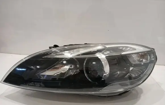 Volvo V40 Headlight/headlamp 31420009 7227100001