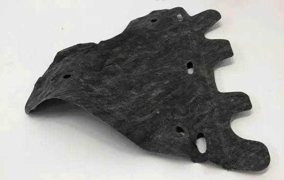 Engine bonnet/hood sound/heat insulation