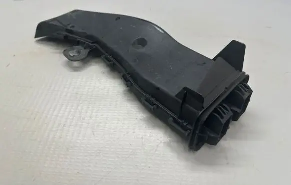 Mercedes-Benz C W205 Rain gutter A2058320184