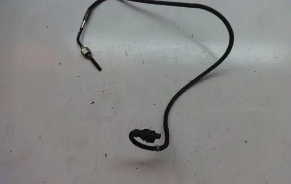 Mercedes-Benz GLA W156 X156 Exhaust gas temperature sensor A0009057004