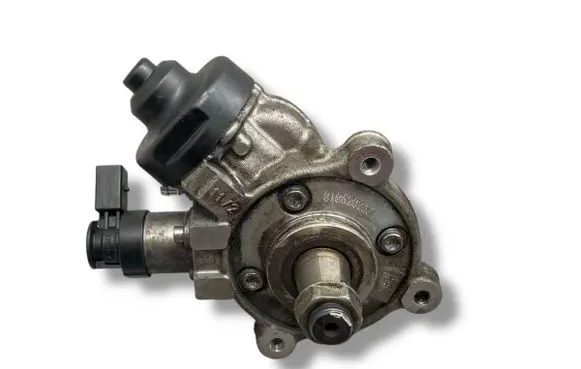 Seat Toledo IV (NH) Fuel injection high pressure pump 0445010538 11160616 04L130755E