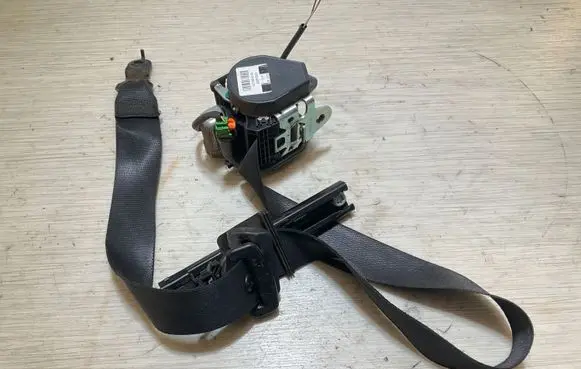 Mercedes-Benz Sprinter W906 Front seatbelt