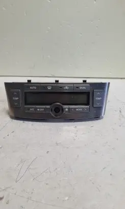 Toyota Avensis T250 Climate control unit 5590205050H 7D101EB 5590005270