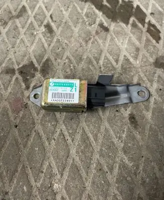 Subaru Outback Airbag deployment crash/impact sensor 98236AG010 1879000700 XAD2F22801
