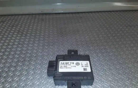 Volkswagen Touareg I Alarm control unit/module 7L0907719 H04S0020 510190351