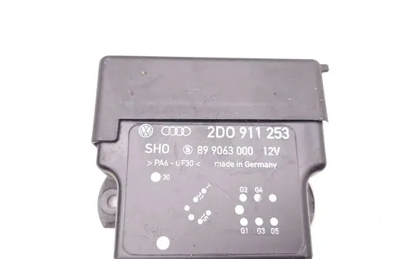 Mercedes-Benz Sprinter W901 W902 W903 W904 Glow plug pre-heat relay 2D0911253 899063000
