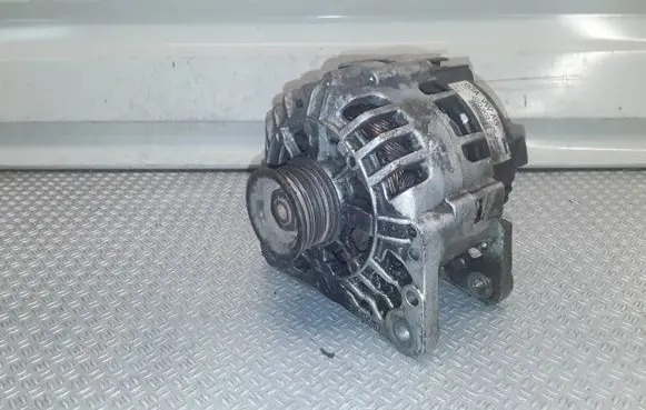 Seat Ibiza IV (6J,6P) Generator/alternator 03D903025J