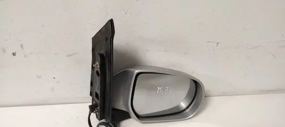 Mazda MPV Front door electric wing mirror 012120