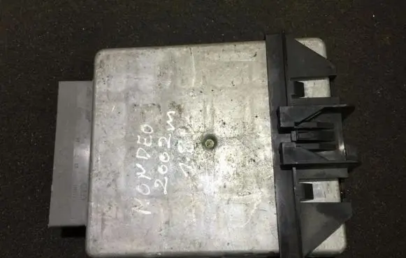 Ford Mondeo Mk III Engine control unit/module 1s7f12a650ke NODE