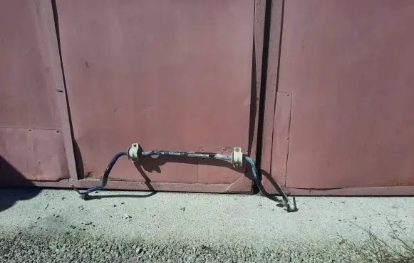 Ford Focus Front anti-roll bar/sway bar 4S35016