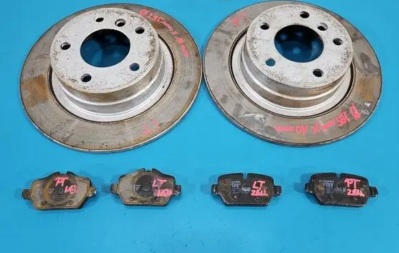 BMW 1 E81 E87 Brake discs and calipers set IMPRK1589899